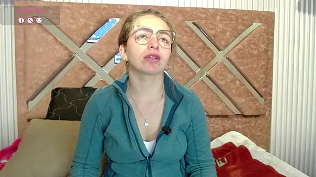  isaabellaa online show from 05/20/26, 12:46