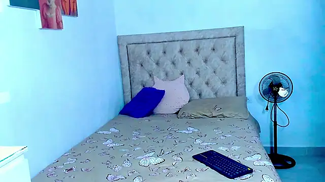 Snapshot of Criss_Ariana chatting on 01/08/26, 05:02 Criss Ariana online show from 01/08/26, 05:02