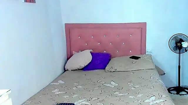 Criss Ariana online show from 10/04/25, 03:41