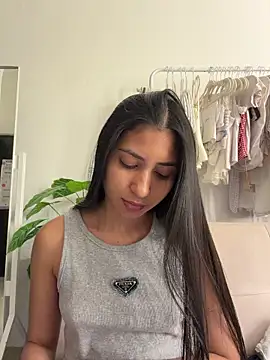 Sweetnaughtygirl  online show from 05/09/26, 07:06