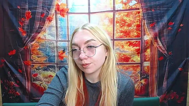 BeatriceFly online show from 11/18/25, 04:10