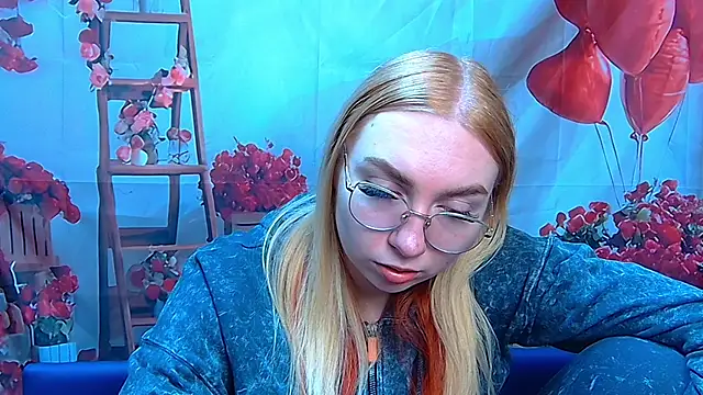 BeatriceFly online show from 04/18/26, 01:13