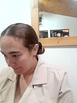 skayhot  online show from 02/10/26, 11:42