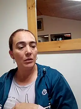 skayhot  online show from 02/13/26, 12:49