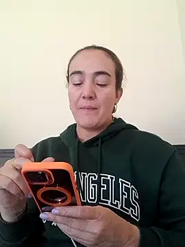 skayhot  online show from 04/24/26, 01:57