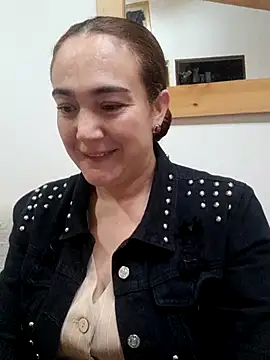 skayhot  online show from 02/09/26, 11:41