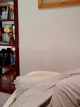 skayhot  online show from 11/13/25, 01:26