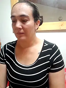 skayhot  online show from 10/27/25, 01:23