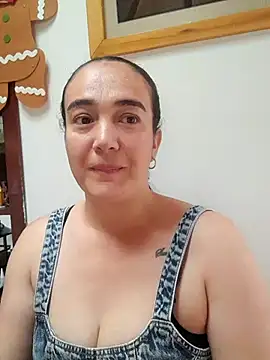 skayhot  online show from 11/28/25, 02:17