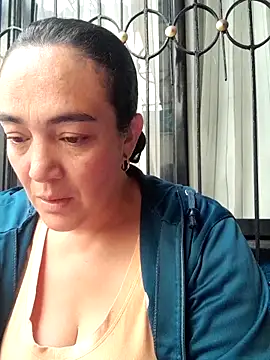 skayhot  online show from 11/05/25, 12:30