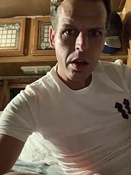 Dreagon79 online show from 10/05/25, 07:10
