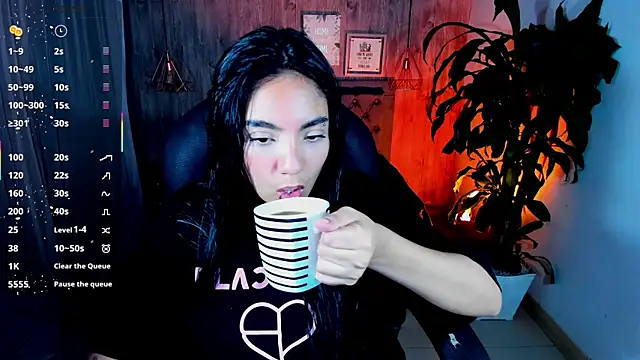 miichael black online show from 10/22/25, 10:19