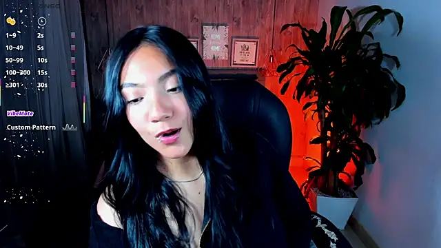 Snapshot of miichael_black chatting on 09/24/25, 08:37 miichael black online show from 09/24/25, 08:37