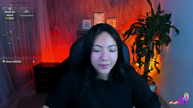 Snapshot of miichael_black chatting on 02/19/25, 01:17 miichael black online show from 02/19/25, 01:17