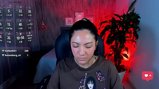 Snapshot of miichael_black chatting on 02/25/25, 04:14 miichael black online show from 02/25/25, 04:14