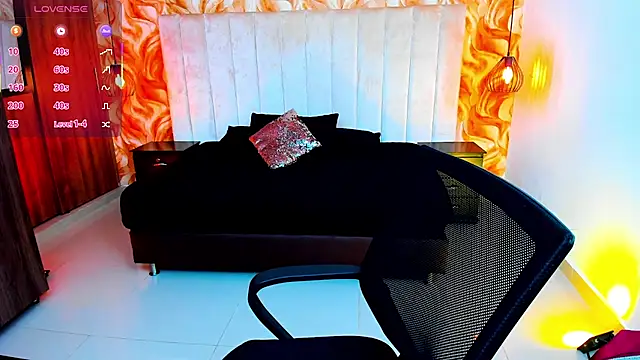 Snapshot of miichael_black chatting on 07/11/26, 05:57 miichael black online show from 07/11/26, 05:57