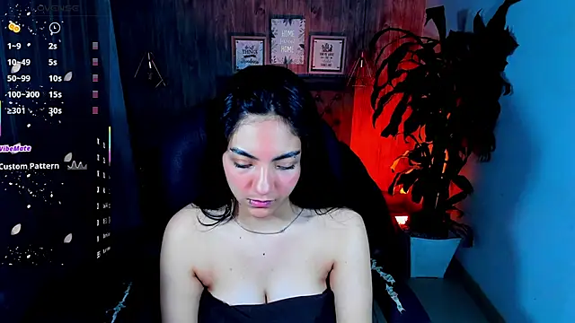 Snapshot of miichael_black chatting on 10/18/25, 09:39 miichael black online show from 10/18/25, 09:39