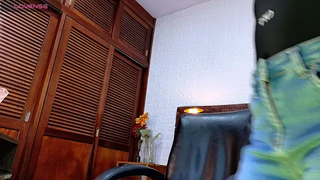 Celeste sanz online show from 10/31/25, 10:01