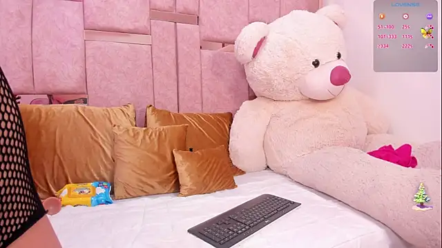 emily daarell online show from 12/17/25, 09:20