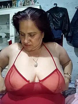 Snapshot of Edged_Hot69 chatting on 12/23/25, 01:49 Edged Hot69 online show from 12/23/25, 01:49