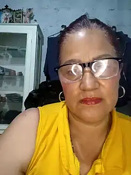 Snapshot of Edged_Hot69 chatting on 12/22/25, 02:22 Edged Hot69 online show from 12/22/25, 02:22