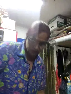 Edged Hot69 online show from 10/28/25, 11:47