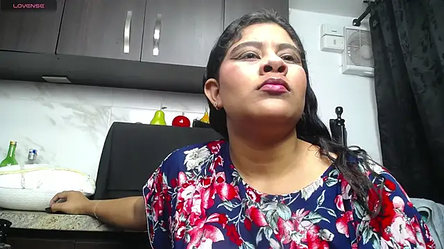 iniyalaboni online show from 09/12/25, 08:08