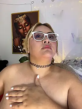 Snapshot of AshleyVXo chatting on 06/17/26, 03:17 AshleyVXo online show from 06/17/26, 03:17