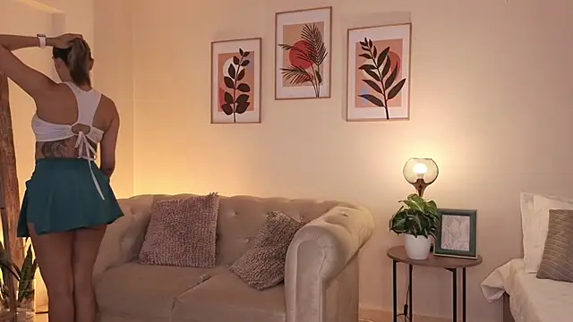 DahianaWalcott online show from 03/12/26, 06:12