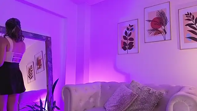 Snapshot of DahianaWalcott chatting on 03/02/26, 05:53 DahianaWalcott online show from 03/02/26, 05:53