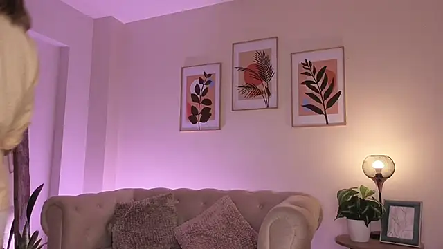 DahianaWalcott online show from 03/06/26, 04:46