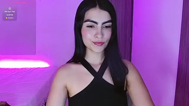 victoria-henaoo online show from 11/02/25, 03:00