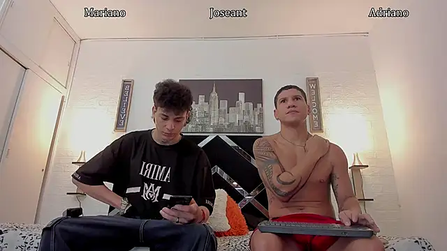 toyboys1 online show from 10/17/25, 04:16