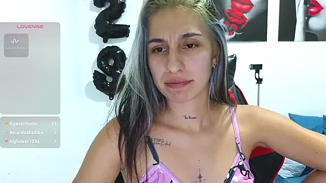 tammyandrade  online show from 10/03/25, 01:53