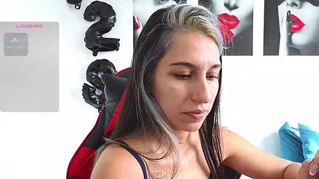tammyandrade  online show from 10/01/25, 01:48