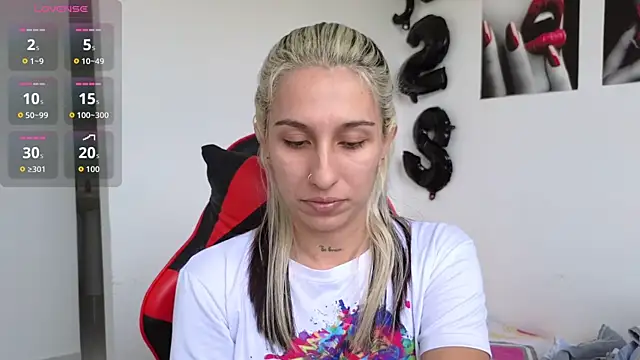 tammyandrade  online show from 10/27/25, 07:37