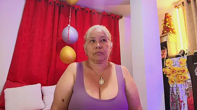 girl amada online show from 02/16/26, 07:34