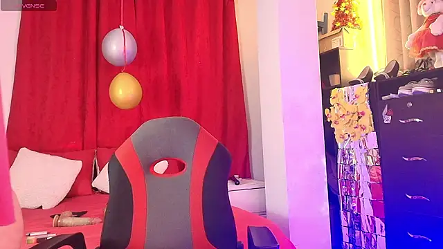 girl amada online show from 02/13/26, 07:25