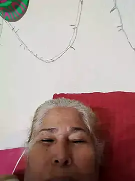 girl amada online show from 10/05/25, 10:44