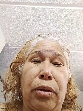 girl amada online show from 11/29/25, 04:18