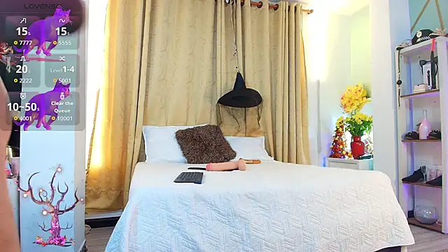 girl amada online show from 10/20/25, 09:37