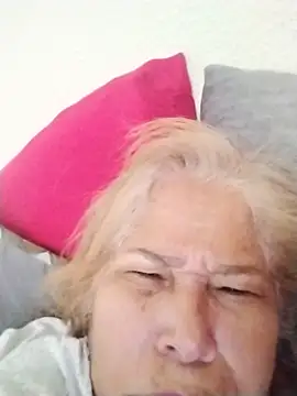 girl amada online show from 11/11/25, 01:28