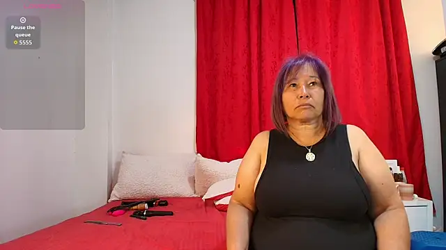 girl amada online show from 03/25/26, 04:17