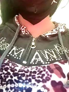 Snapshot of JAWHARA_ chatting on 12/22/25, 10:43 JAWHARA online show from 12/22/25, 10:43