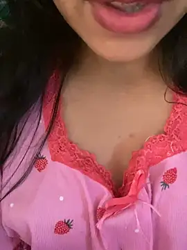 Snapshot of 3ashi9aa chatting on 04/09/26, 11:05 3ashi9aa online show from 04/09/26, 11:05