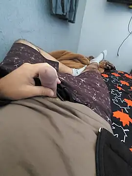 mfreitas005 online show from 10/22/25, 03:44