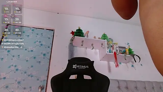 Snapshot of miss_valery2 chatting on 02/17/25, 03:36 miss valery2 online show from 02/17/25, 03:36