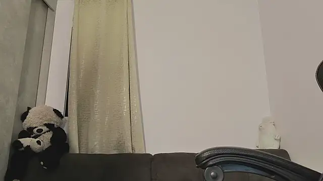 Snapshot of miss_valery2 chatting on 06/12/26, 03:48 miss valery2 online show from 06/12/26, 03:48
