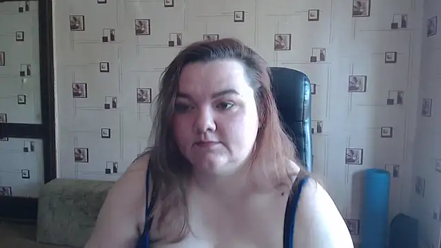 Snapshot of TasyaBigTTs chatting on 05/13/26, 04:52 TasyaBigTTs online show from 05/13/26, 04:52