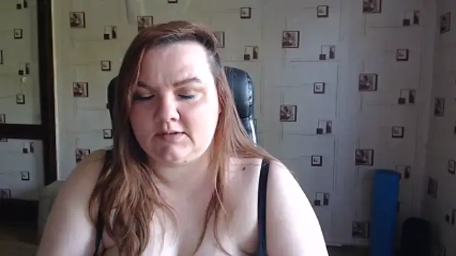 Snapshot of TasyaBigTTs chatting on 05/31/26, 01:28 TasyaBigTTs online show from 05/31/26, 01:28